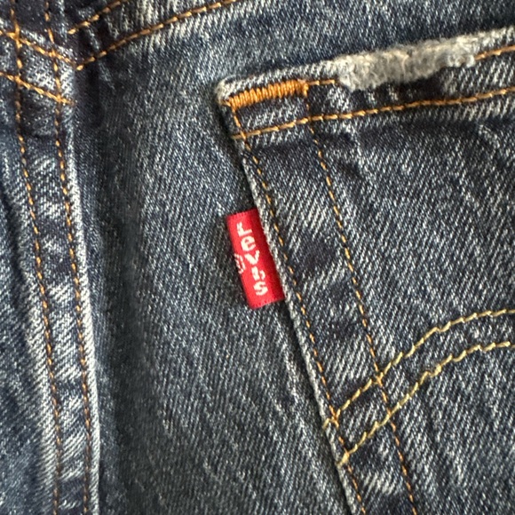 Levi's 501 Original Fit High Rise Women's Shorts Denim Blue size W29 - Picture 6 of 11